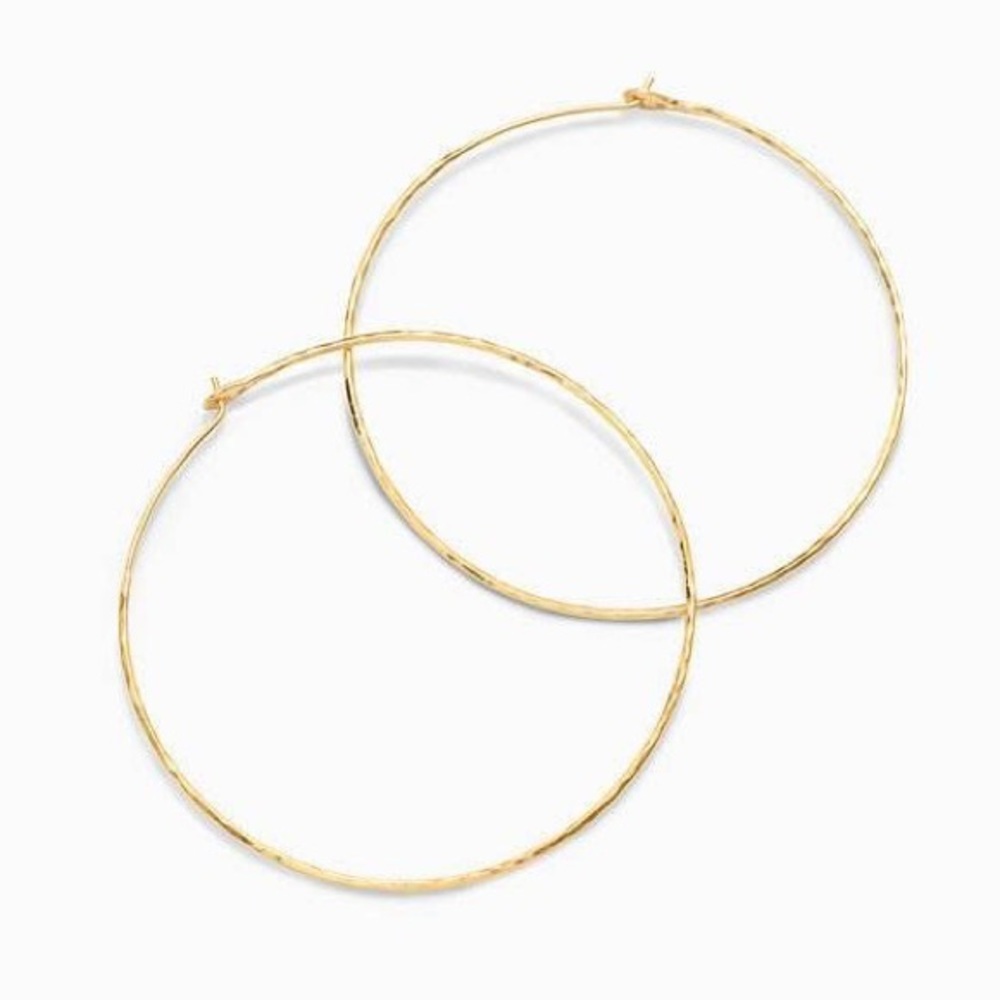 Stella & Dot Hammered Hoop - gold (sz large)